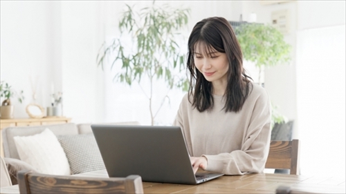 WEBデザイナー